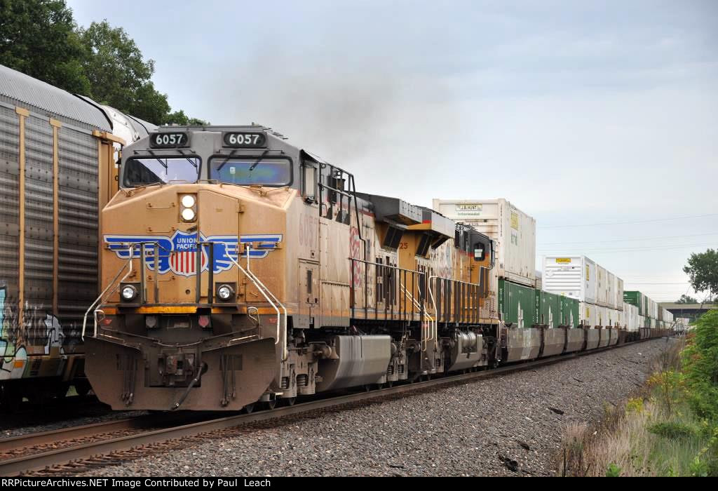 Intermodal rolls west